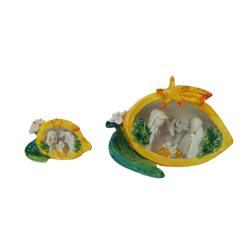 Nativity scene in Vietri ceramic. Hand painted.