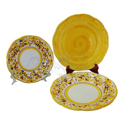 Plate. Spring Flowers Line. Big Mama. Vietri Ceramics. Hand-painted.