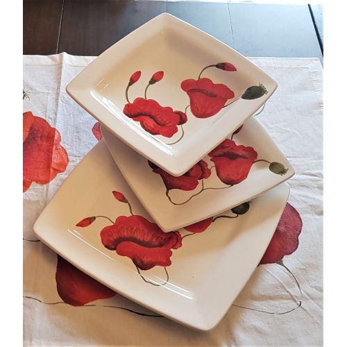 Dishes 3 pieces square poppers line. handpainted Vietri...