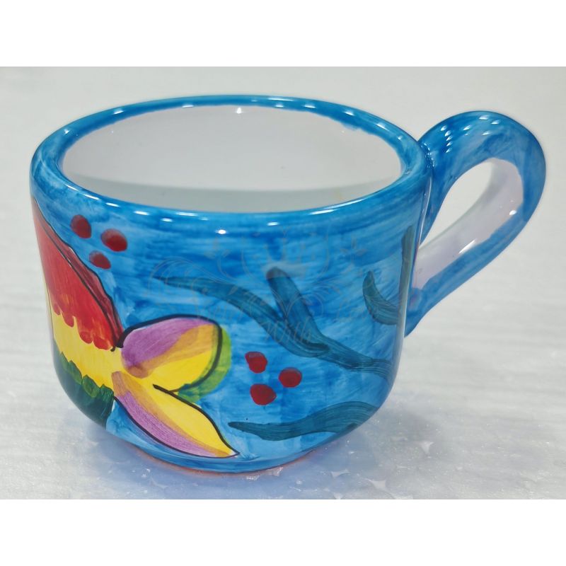 Kaffeetasse mit Untertasse. Meeresmotiv-Linie....