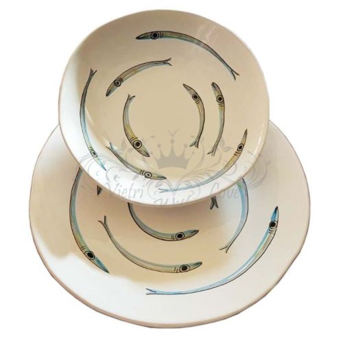 Teller. Sardinen-Kollektion. Unregelmäßige Form. Vietri-Keramik. Erhältlich als flacher, tiefer, Dessert- oder Platzteller.