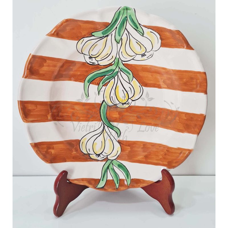 Plate. Stripes Collection. Garlic Design....