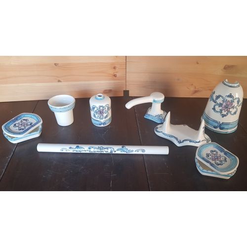 Bathroom accessories set. handpainted Vietri ceramic 2