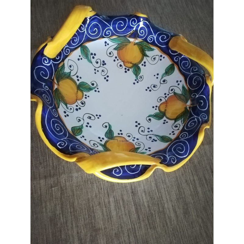 Coupe de table à 3 anses. Bord ondulé....