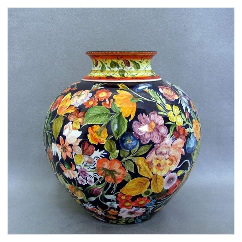 Vaso bombato bordo liscio decoro floreale....