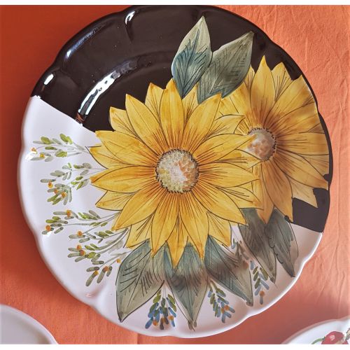 Teller. Top-Linie. Sonnenblumen-Dekor. Vietri-Keramik....
