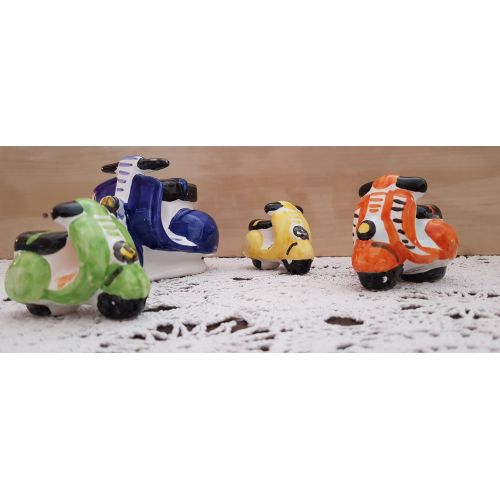 Bomboniera vespa cycle. handpainted Vietri ceramic 2