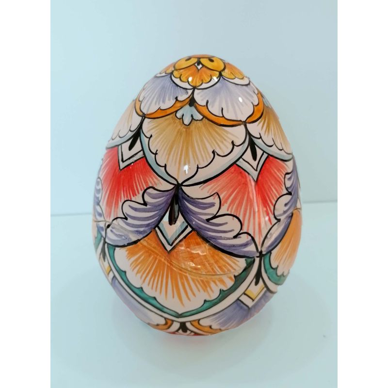 Oeufs de Pâques à collectionner. en céramique...