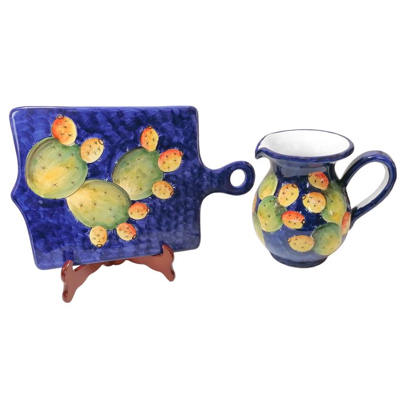 Chopping board / Cheese Board prickly pears...