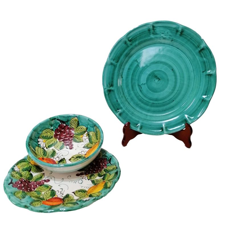 Piatti Linea fruttina. Ceramica di Vietri....