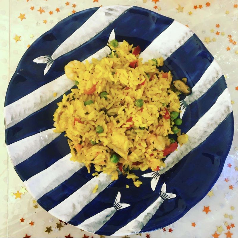 Restaurantlinie - Teller. Meereslinie....