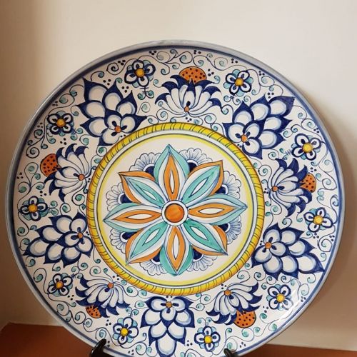 Piatto murale artistico. Ceramica vietrese. Dipinta a mano