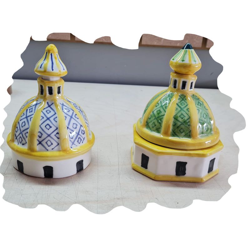 Cupola Basilica. Ceramica di vietri dipinta a...