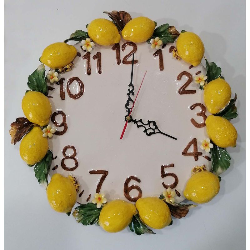 Reloj de pared. Limones en relieve. Cerámica de...