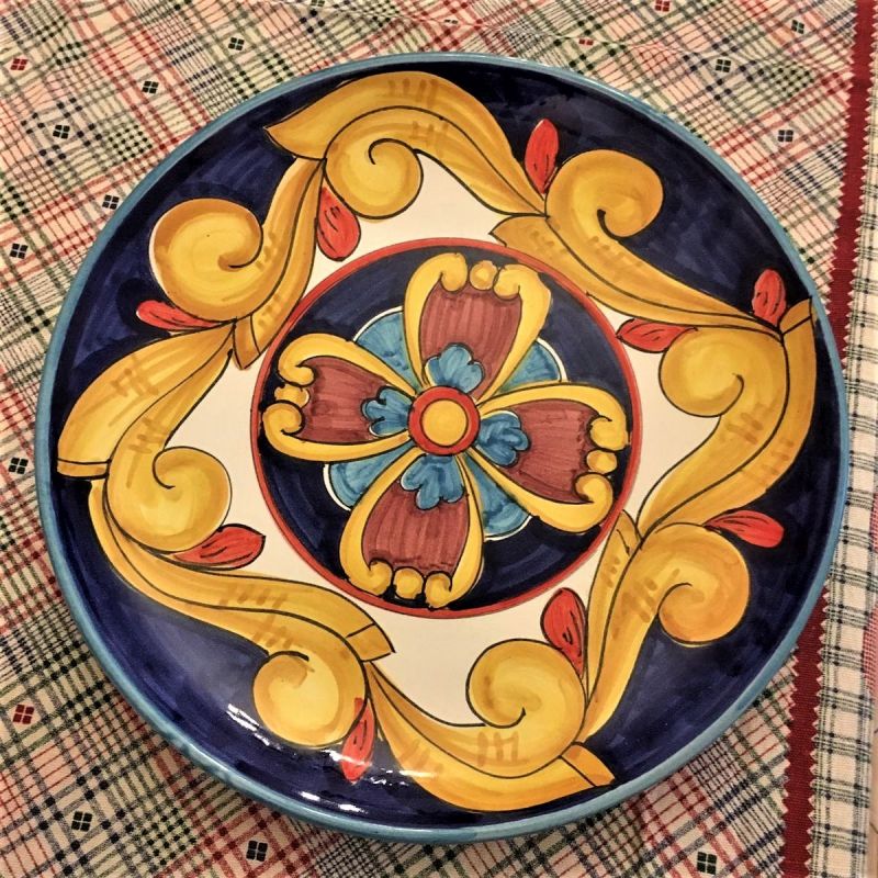 Artistic wall plate. Vietri ceramic. Hand-painted.