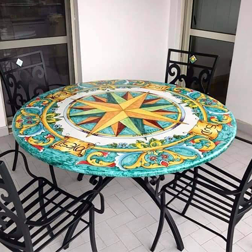 Mesa de piedra de lava